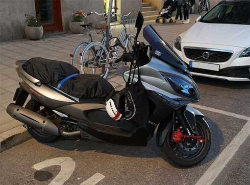 Kymco Exciting 500 I stulen i centrala Stockholm